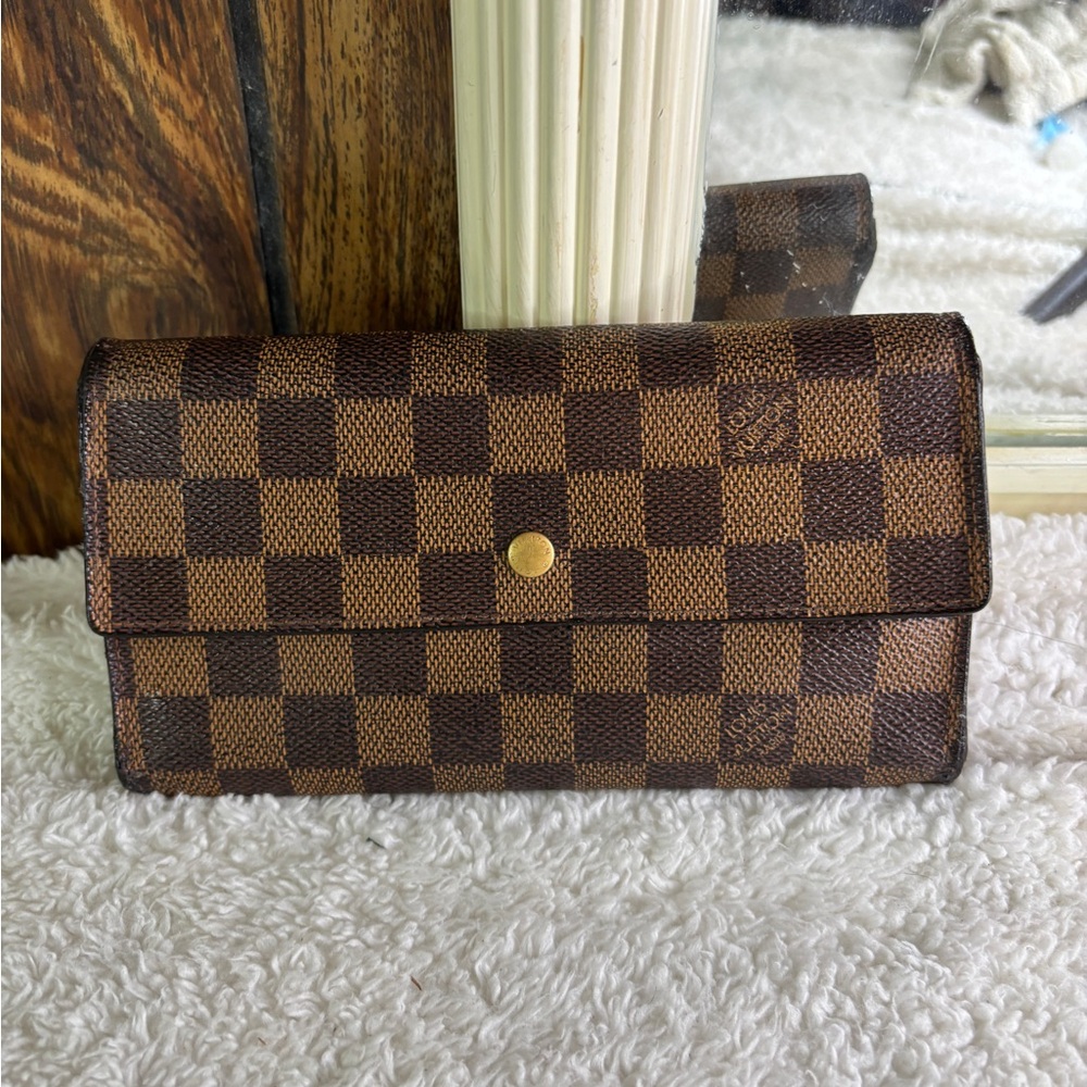 Louis Vuitton International Long Damier Bifold Check Book Wallet - Picture 1 of 11